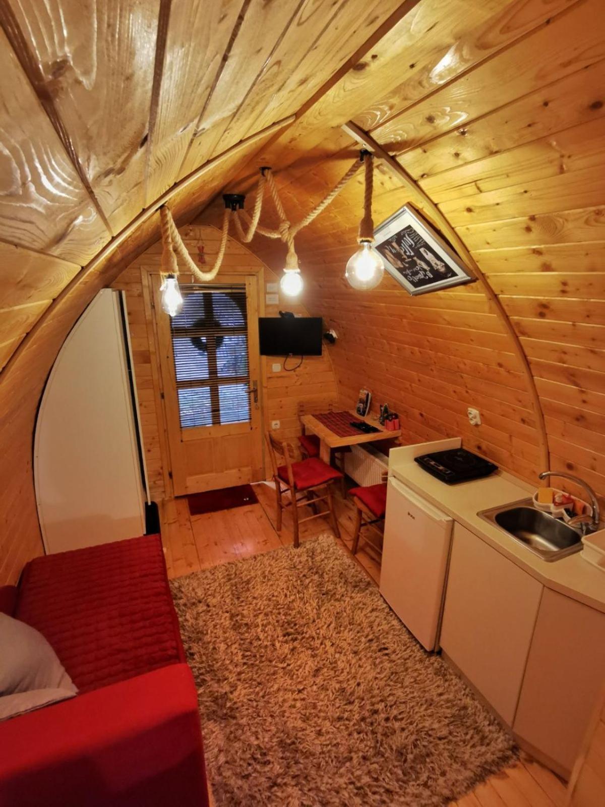 Vila Jelena - Bungalov Crni Vrh Esterno foto